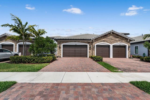 7721 S Blue Spring Drive, sold in Mcjunkin Farms Plat, Parkland, FL