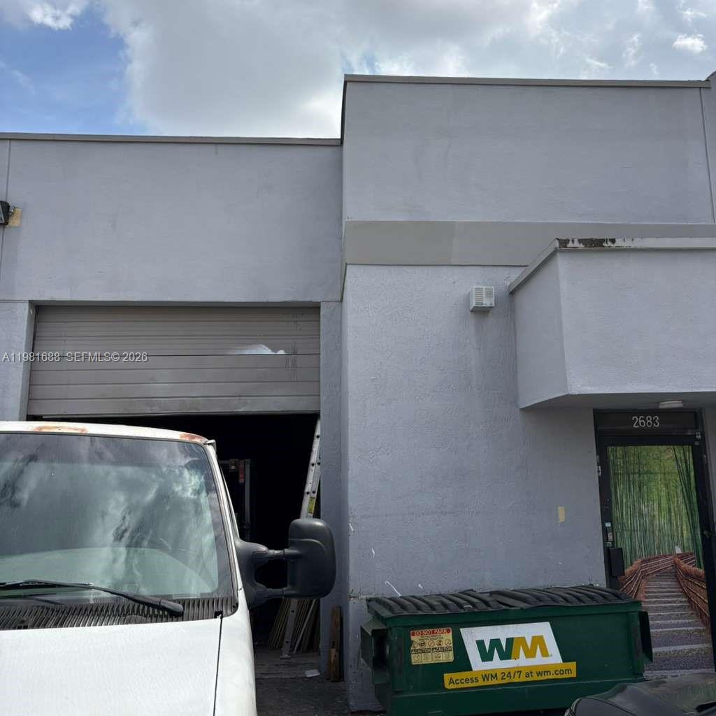 2683 76, Hialeah, FL 33016, Hialeah