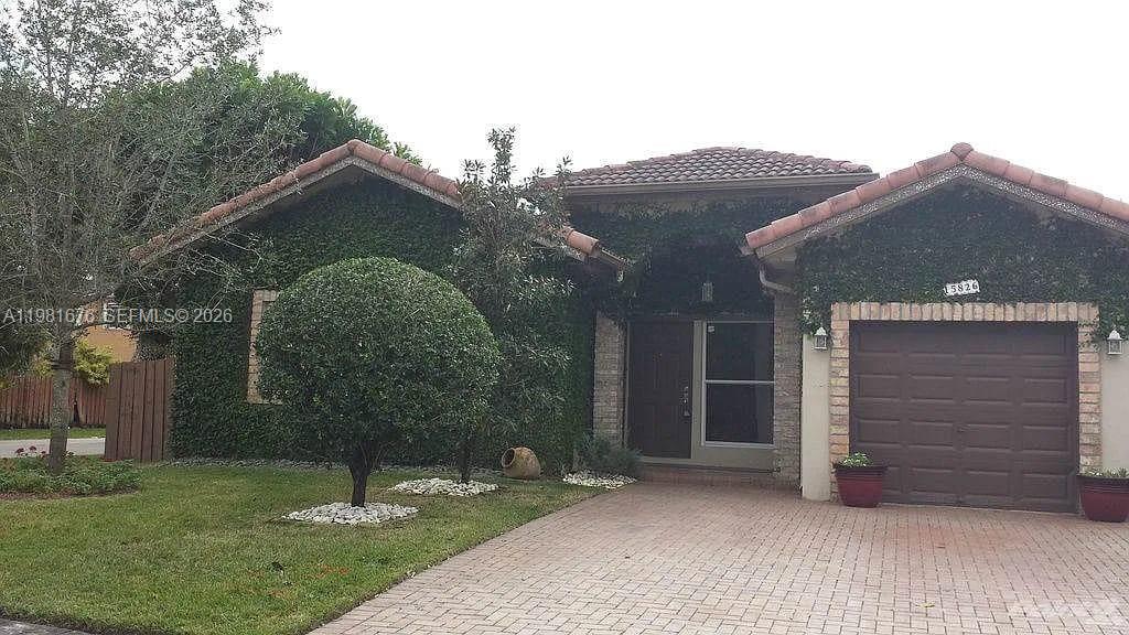 15826 SW 138th Terrace, Miami, FL 33196, Miami