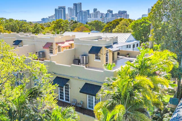 449 NE 16th Avenue, sold in Las Olas Park Corr Plat, Fort Lauderdale, FL