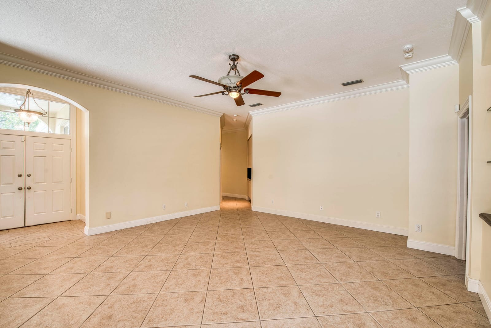 190 S Hampton Drive, Jupiter, FL 33458 photo 2