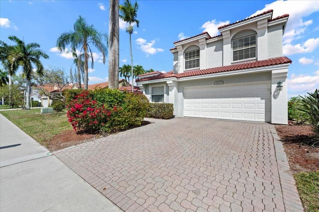 10233 Allamanda Circle, sold in Siena Oaks, Palm Beach Gardens, FL