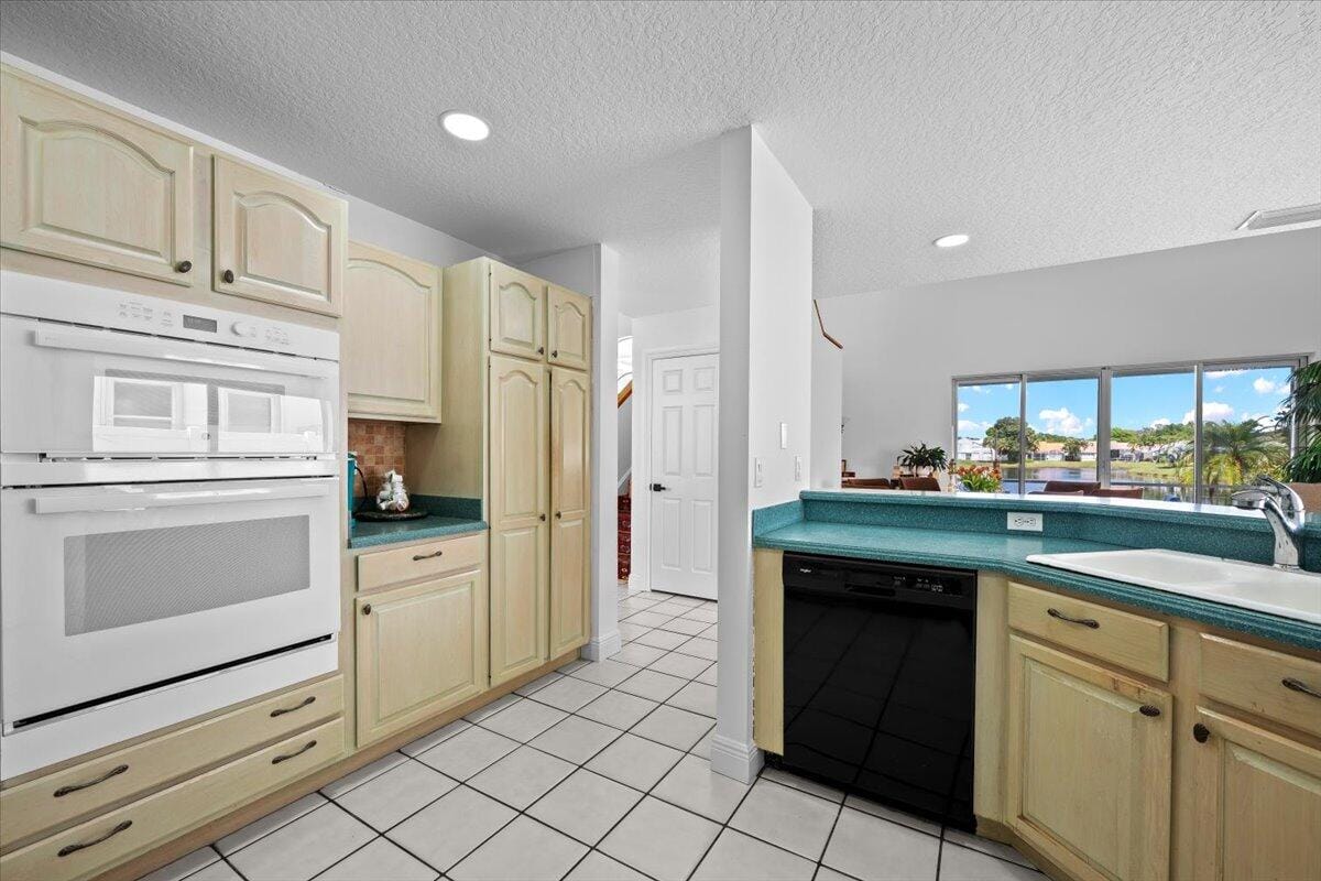 10233 Allamanda Circle, Palm Beach Gardens, FL 33410 photo 14