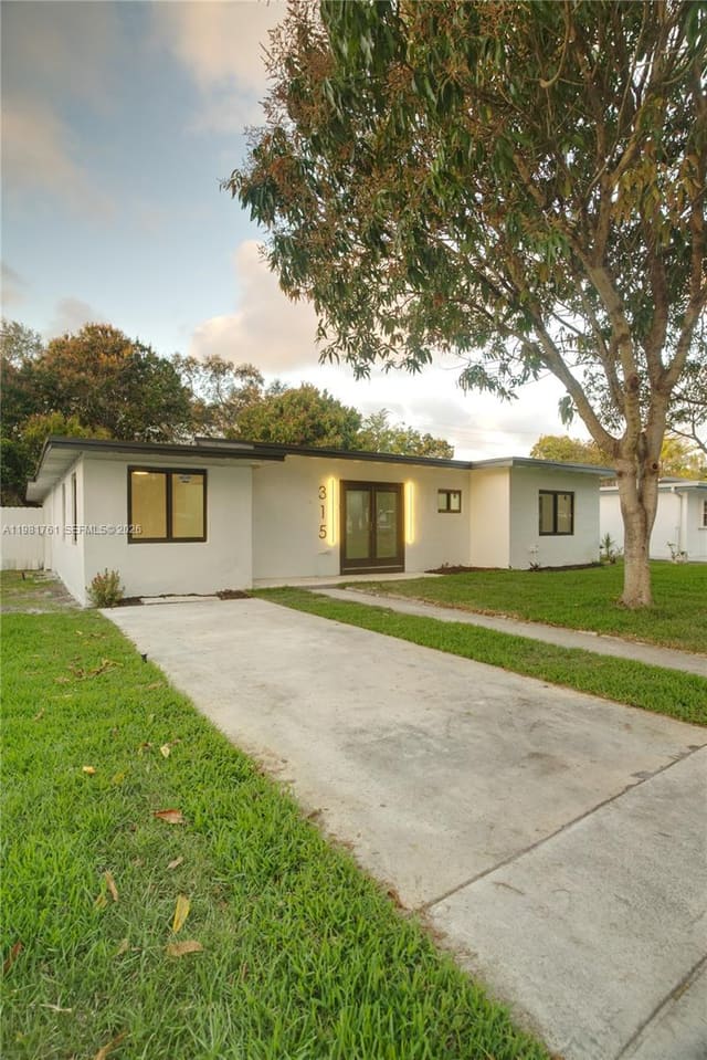 315 NW 127th Street, North Miami, FL 33168