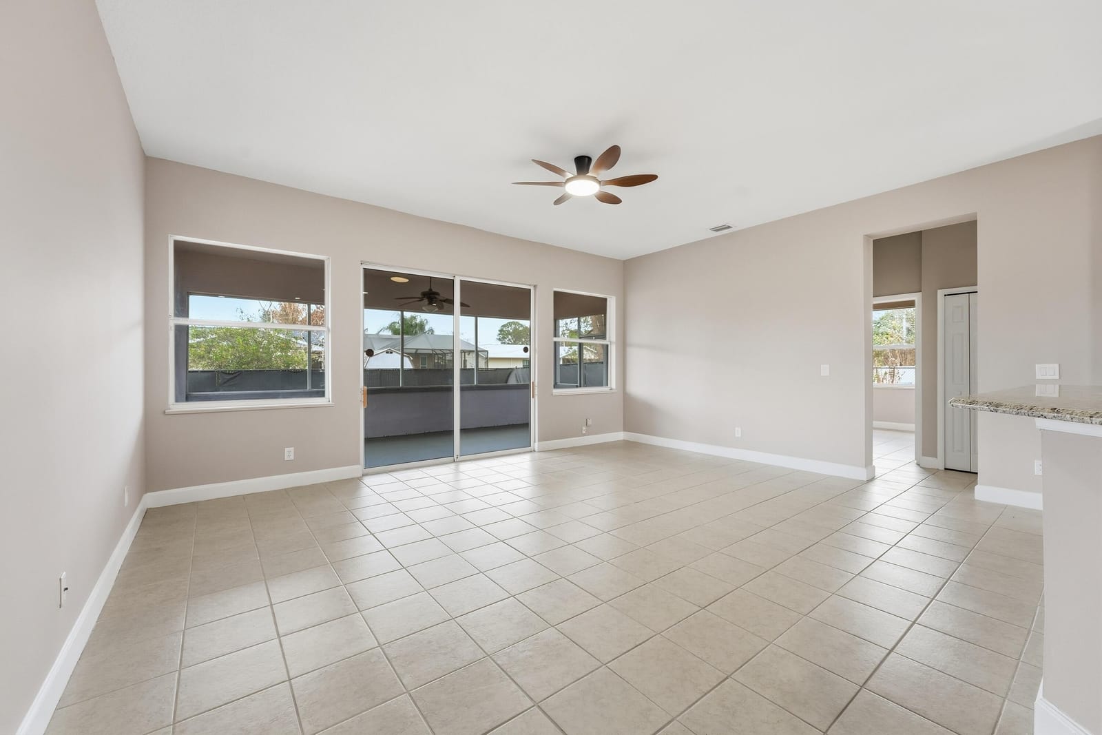 1598 SW Curtis Street — photo 9