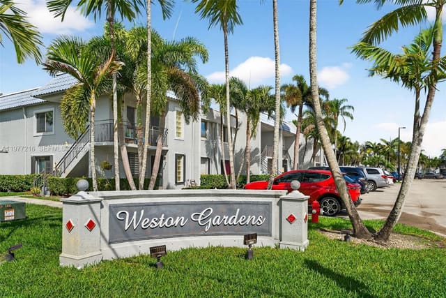 16541 Blatt Boulevard 205, sold in Gardens At Bonaventure 11, Weston, FL