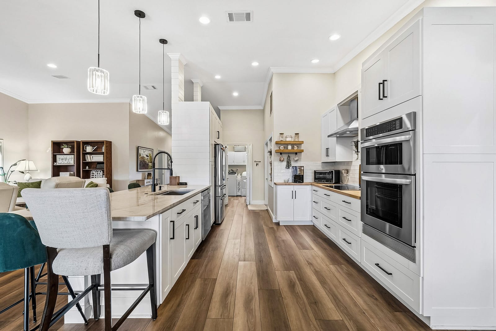 22776 Marbella Circle — photo 5