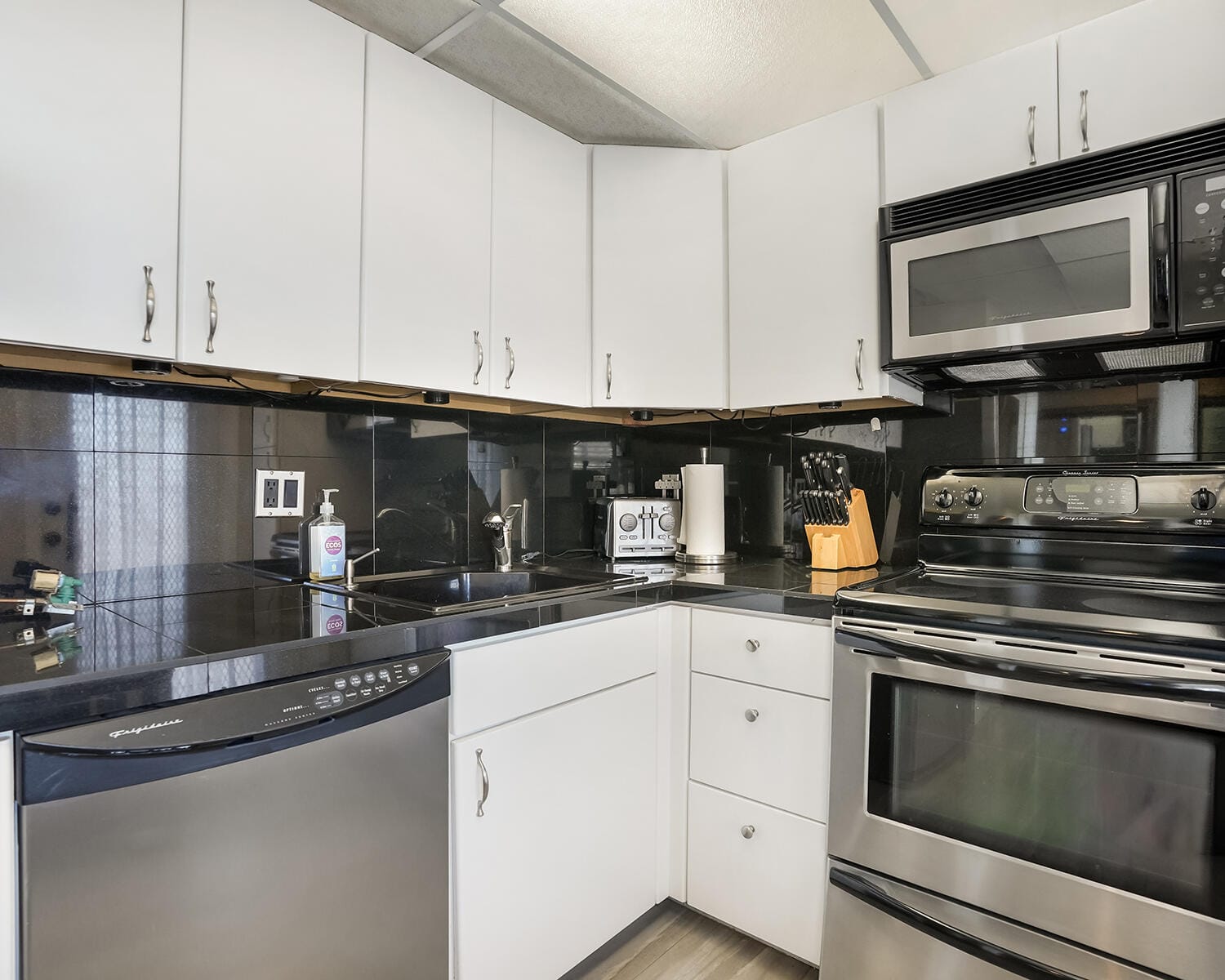 2671 S Course Drive 907, Pompano Beach, FL 33069 photo 2
