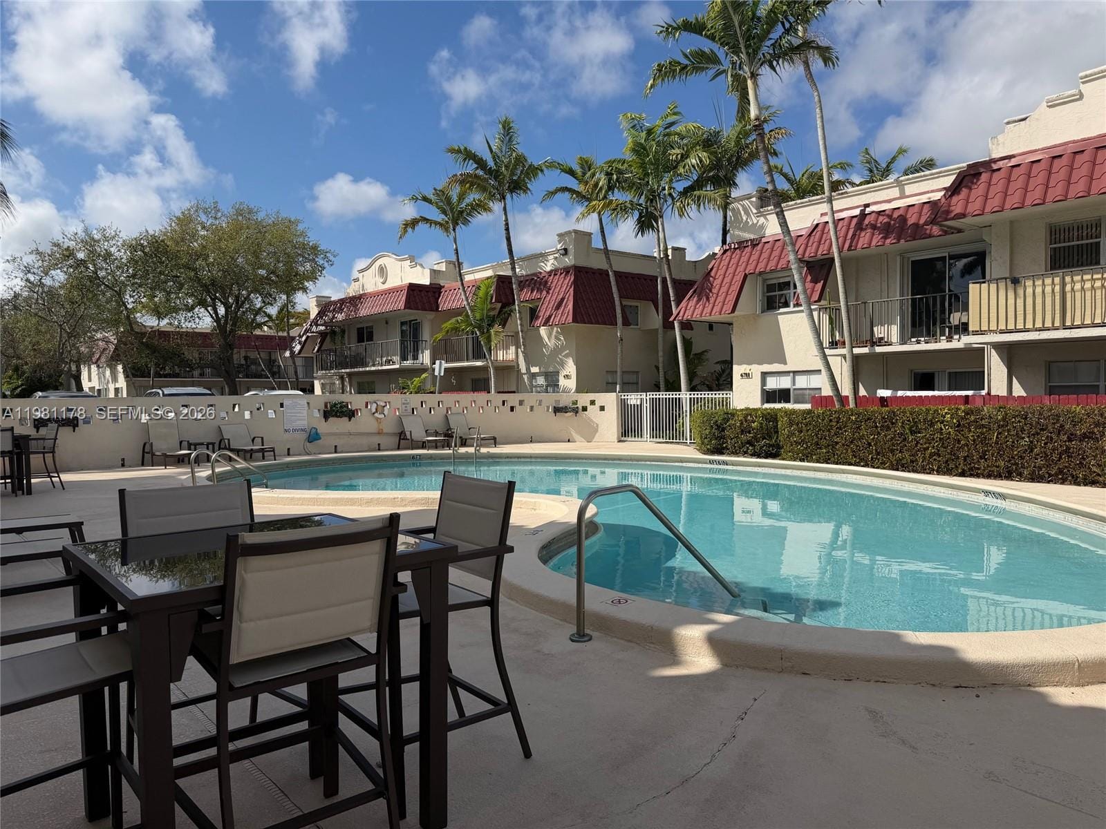 6709 N Kendall Drive 209, Pinecrest, FL 33156