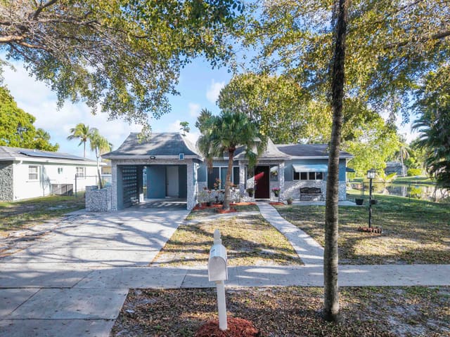 5020 SW 11th Street, Margate, FL 33068