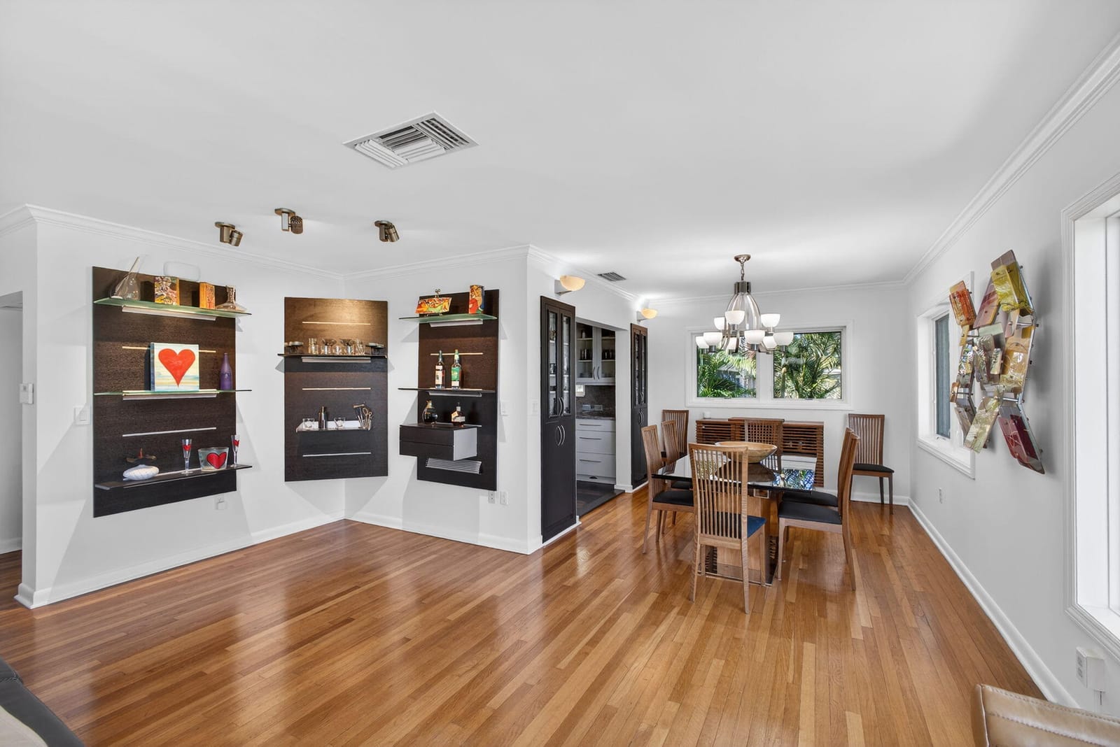 610 N Lakeside Drive — photo 12
