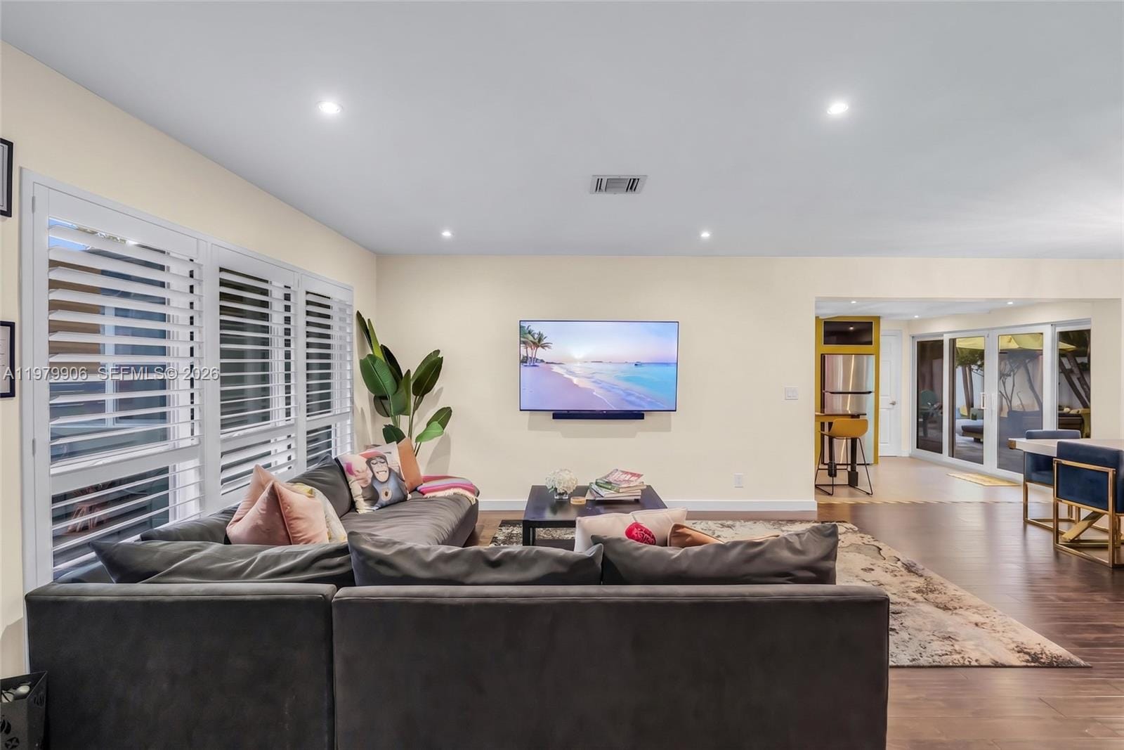801 NW 24th Street, Wilton Manors, FL 33311 photo 10