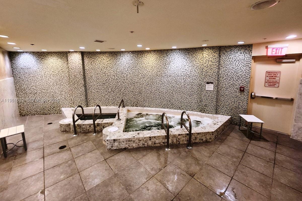 253 NE 2nd Street 220, Miami, FL 33132 photo 11
