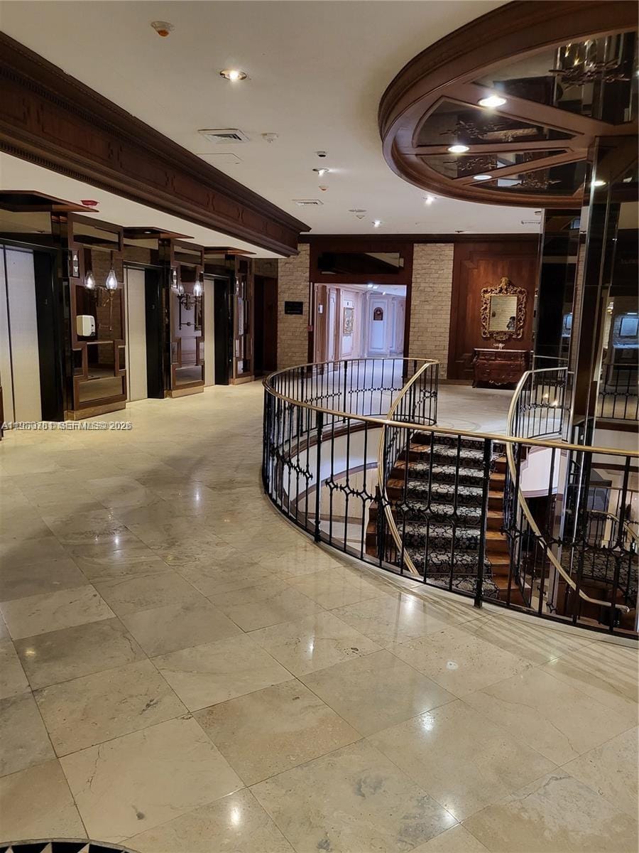 6039 Collins Avenue 1223, Miami Beach, FL 33140 photo 3