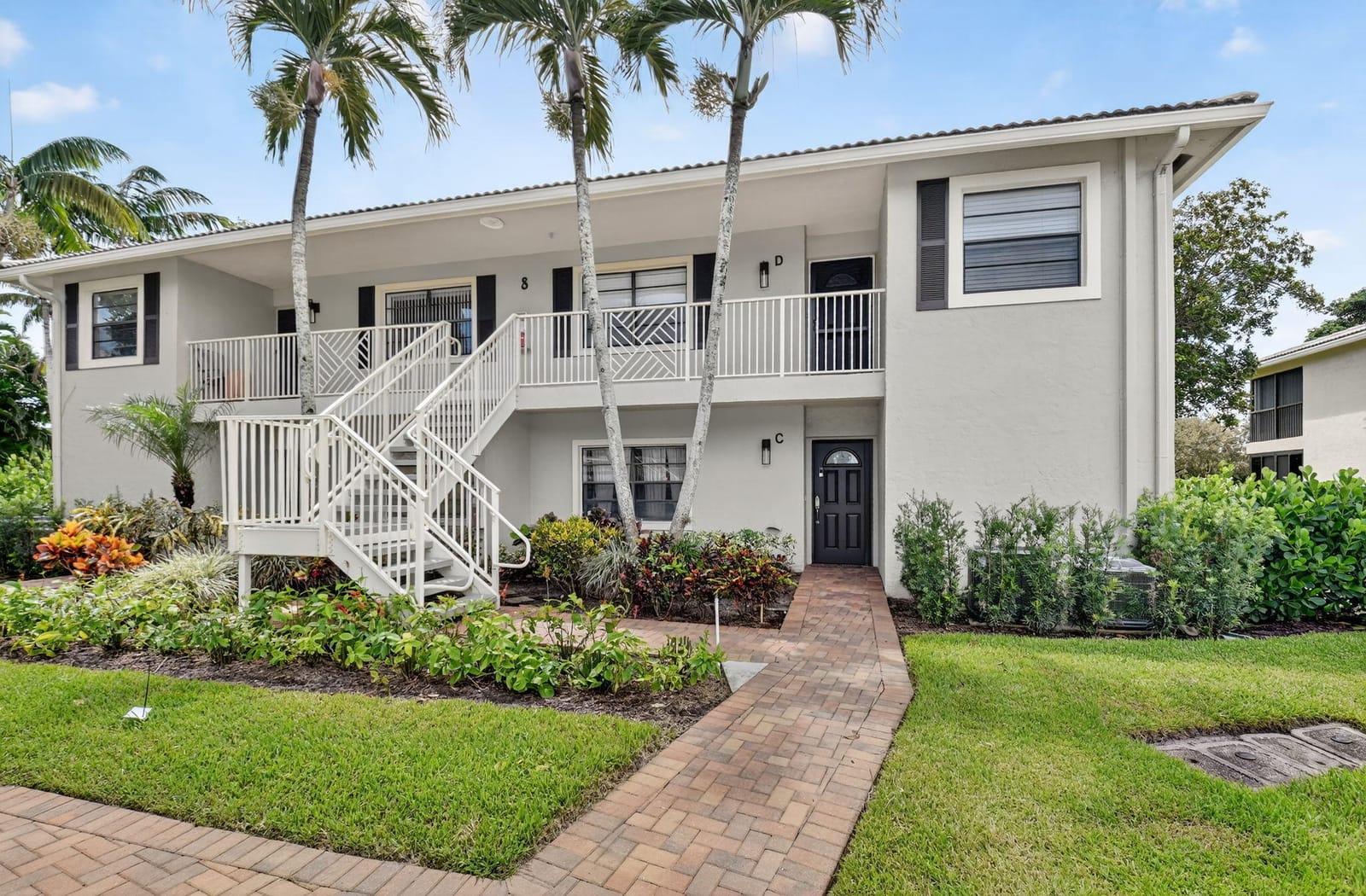 8 Stratford Drive E C, Boynton Beach, FL 33436 photo 2