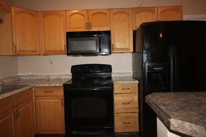 341 W 22nd Court, Riviera Beach, FL 33404 photo 5