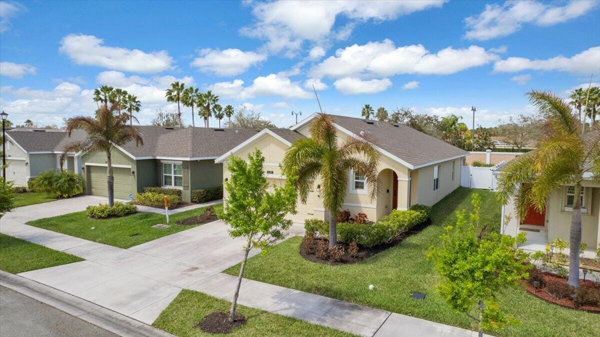 11190 SW Hadley Street, Port St. Lucie, FL 34987