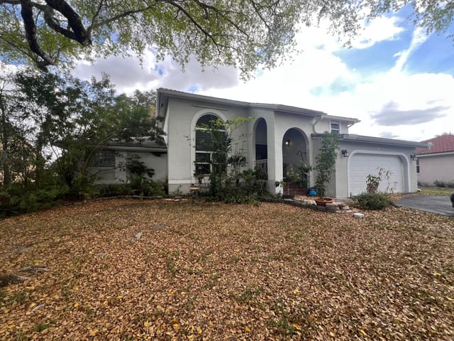 15010 E Falcons Lea Drive, sold in Falcons Lea, Davie, FL
