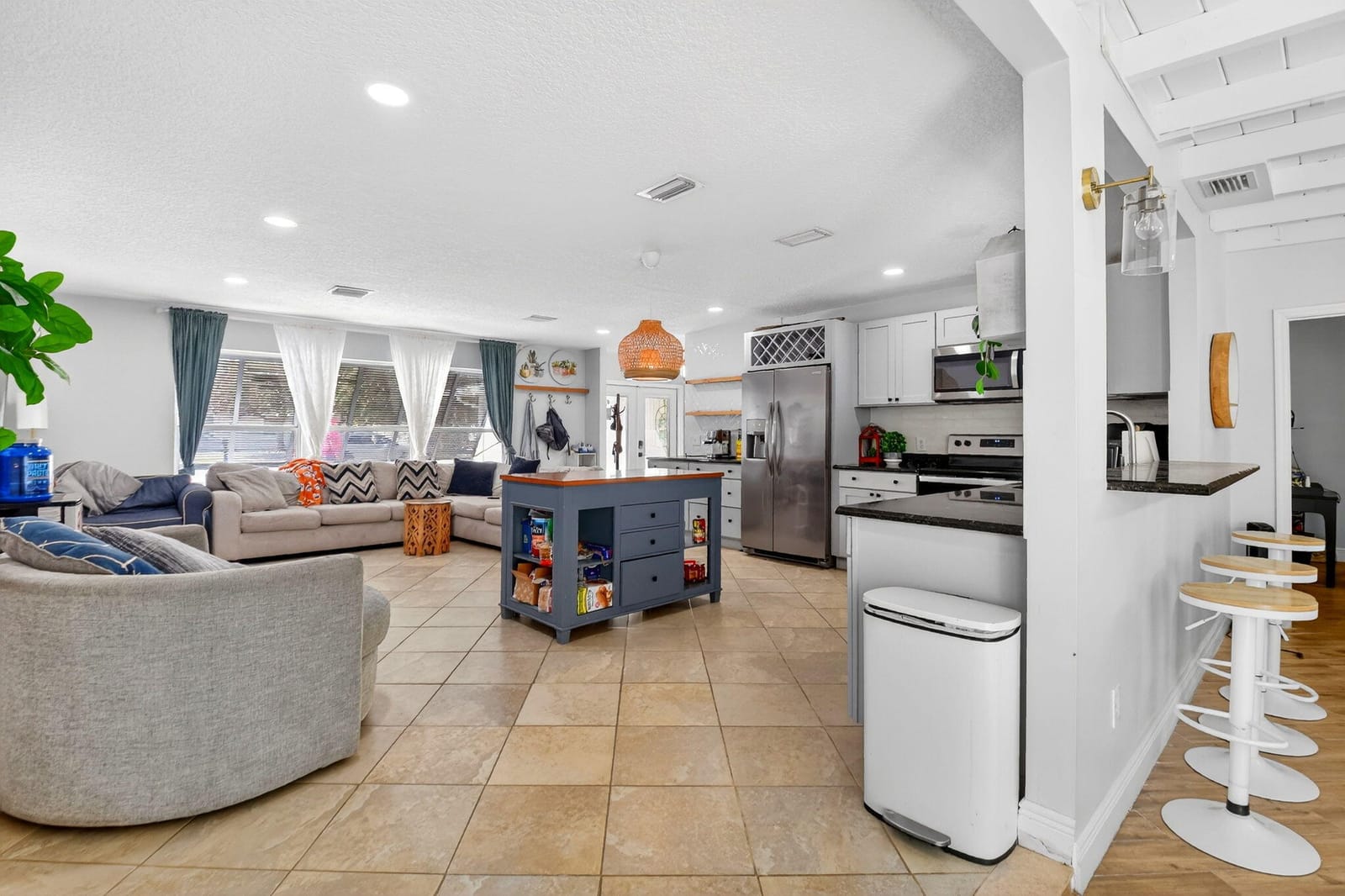 320 Riverdale Road, Palm Springs, FL 33461 photo 16
