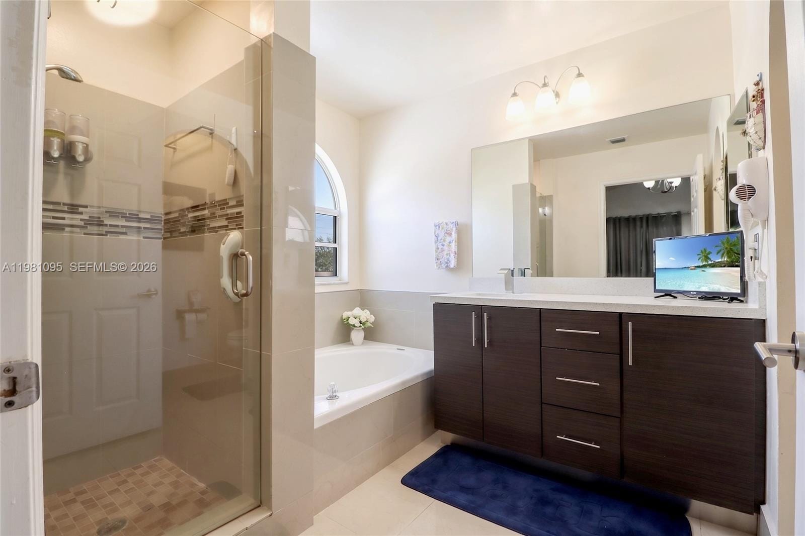 8070 SW 157th Place — photo 12