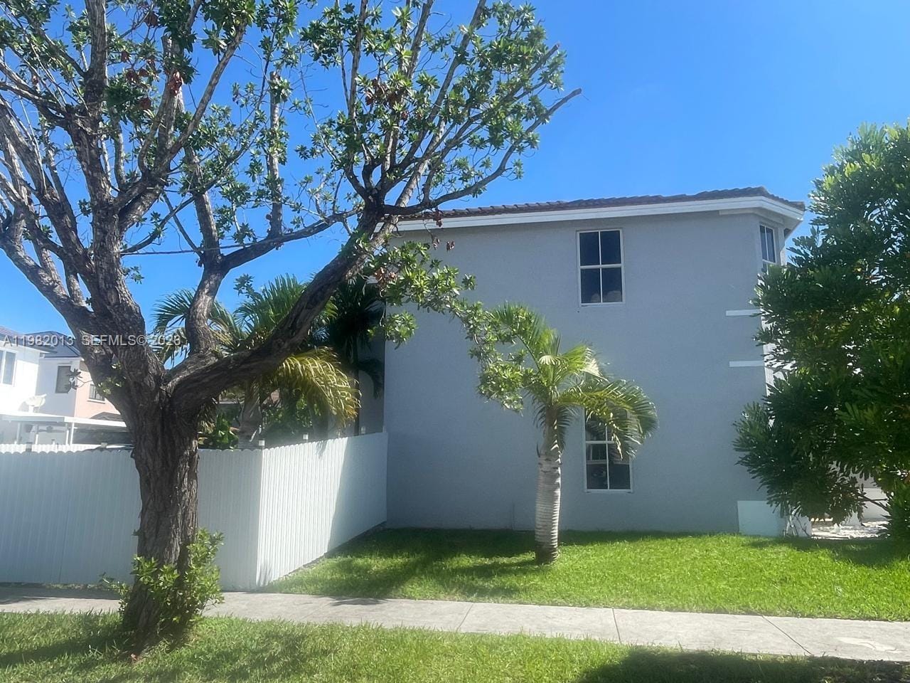 11047 SW 243rd Lane — photo 2