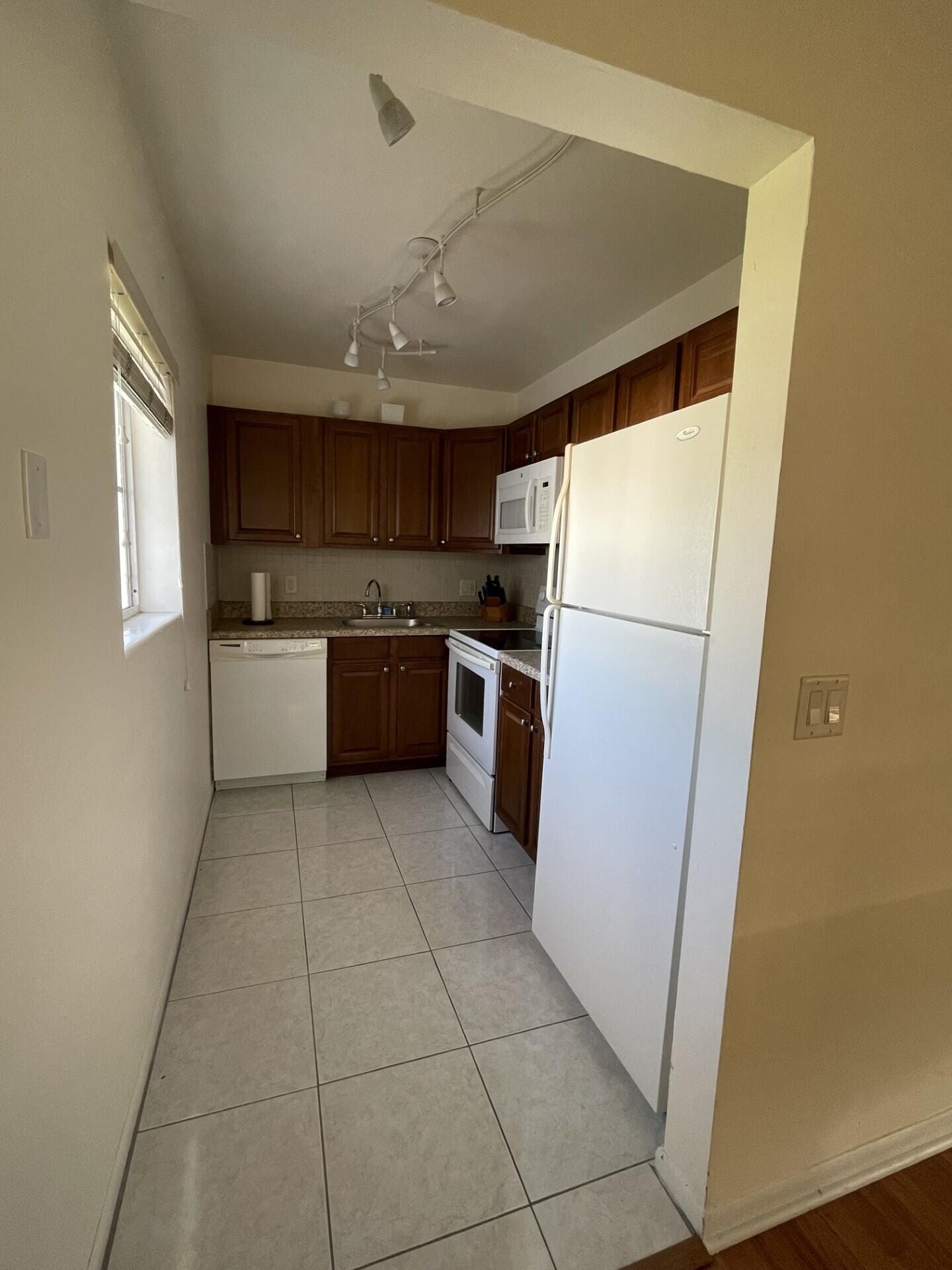 3280 Cynthia Lane Unit 203 — photo 6