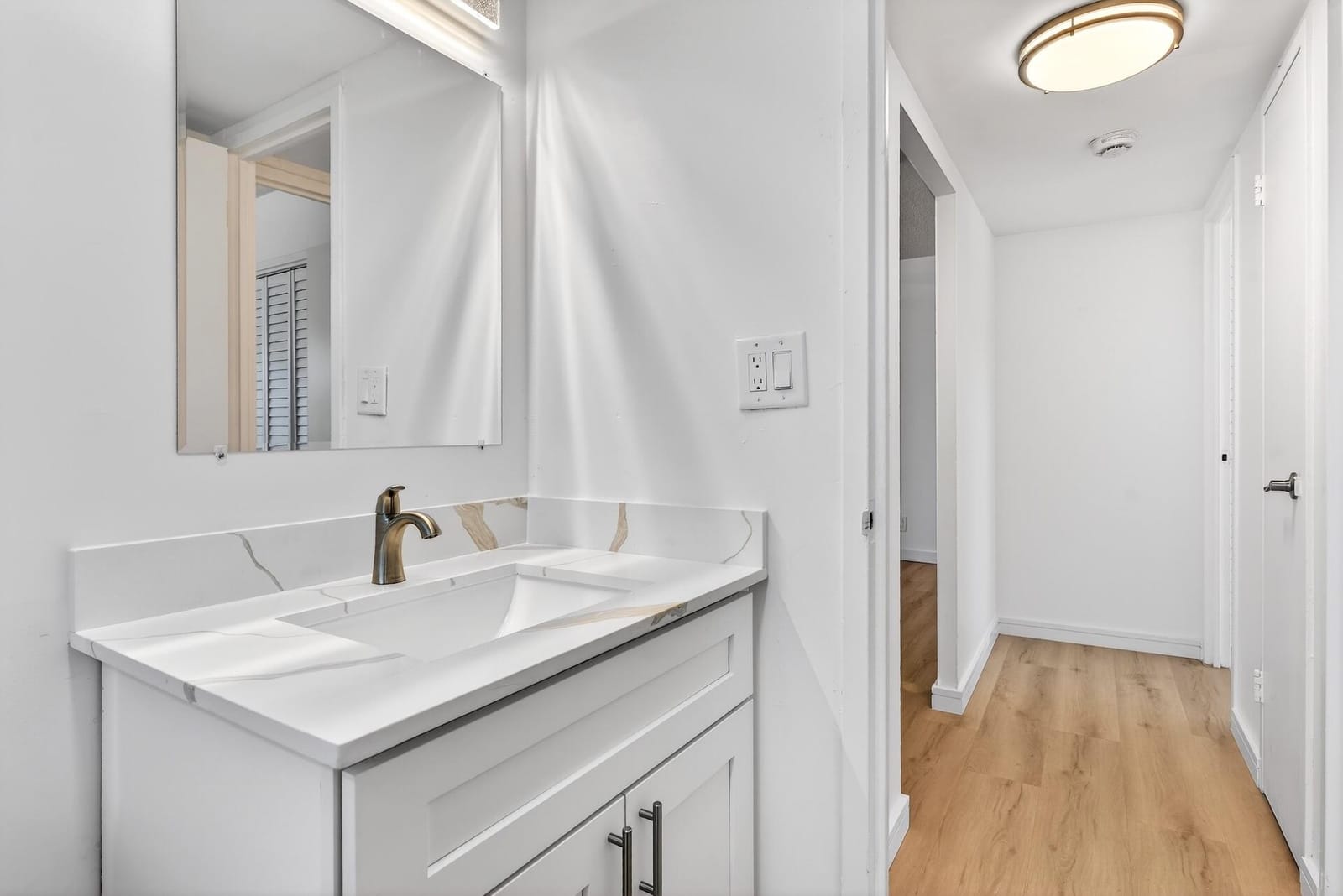 2555 NE 11th Street 202, Fort Lauderdale, FL 33304 photo 18