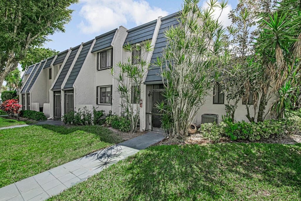 4397 Trevi Court — photo 3