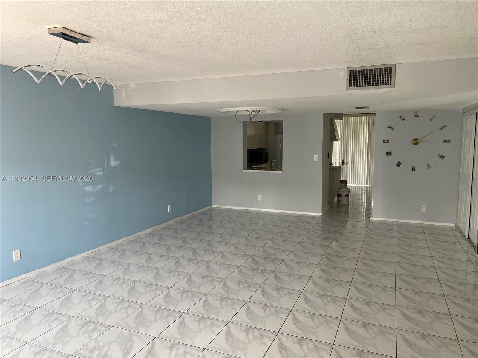 802 NE 26th Avenue 802 — photo 2