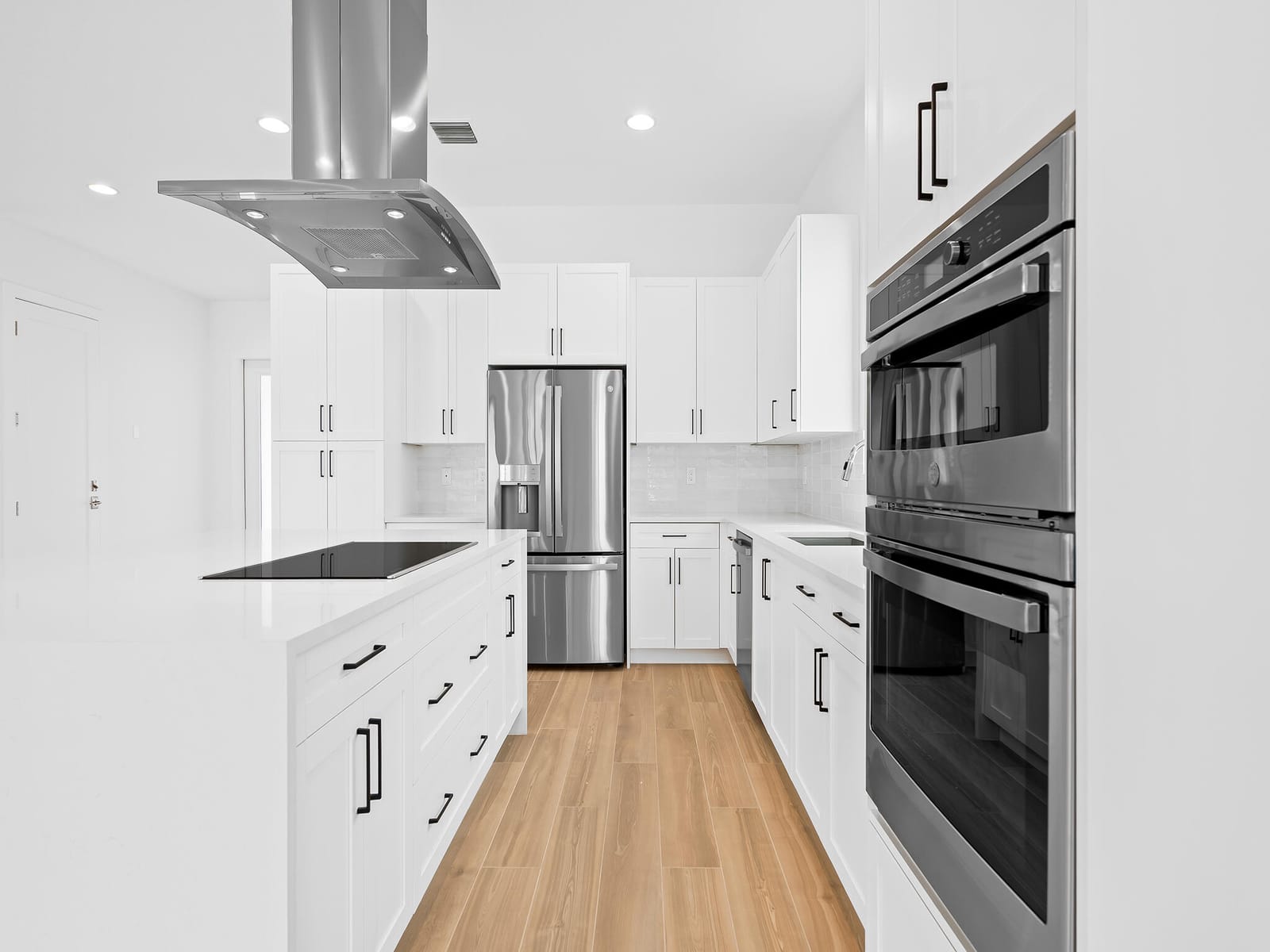 1437 SW 23rd Court — photo 4
