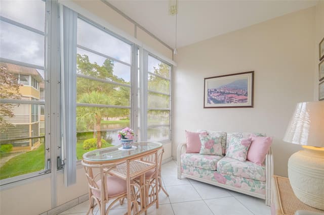 3431 NW 50th Avenue 213, Lauderdale Lakes, FL 33319