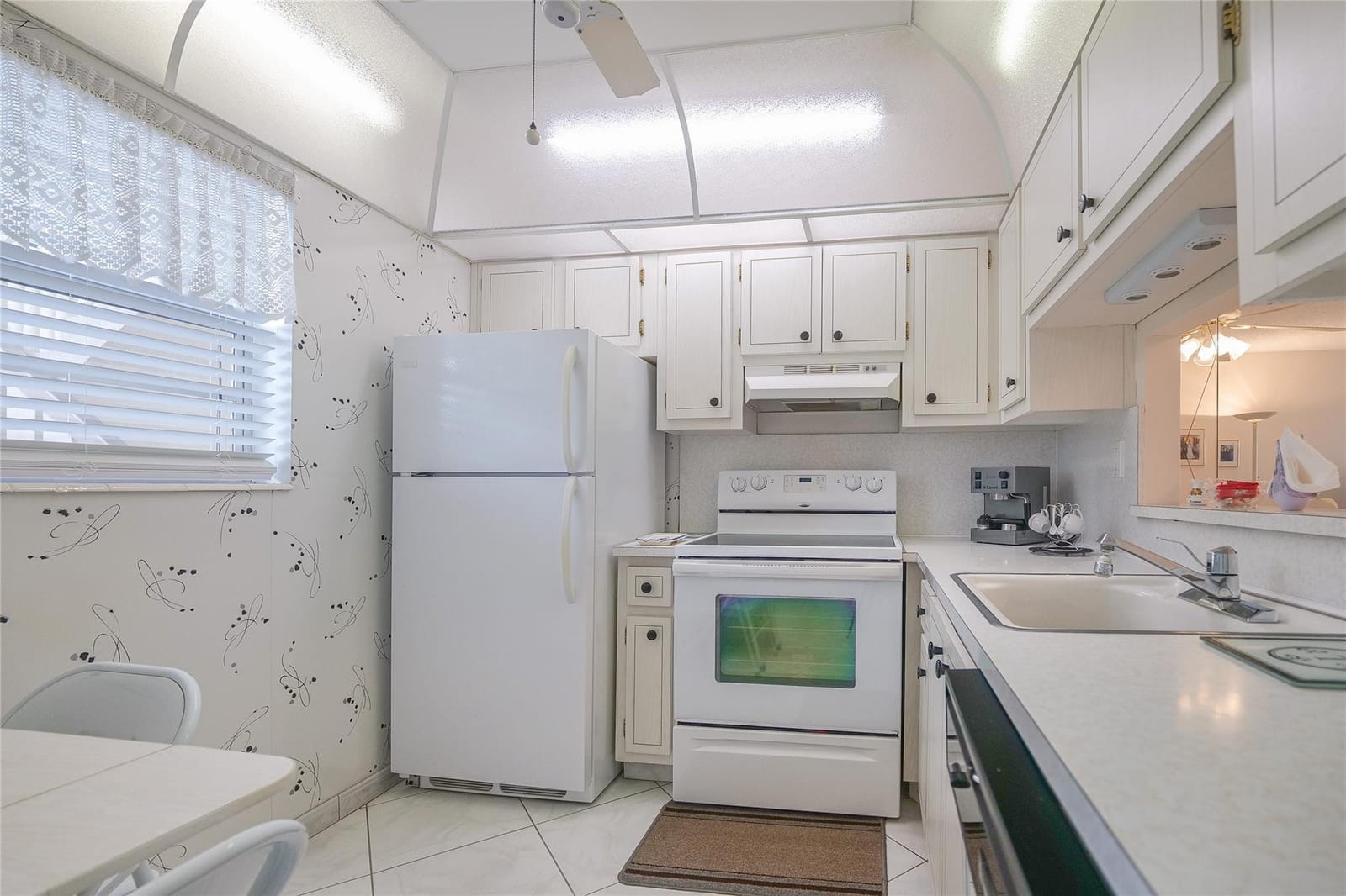 3431 NW 50th Avenue 213 — photo 12