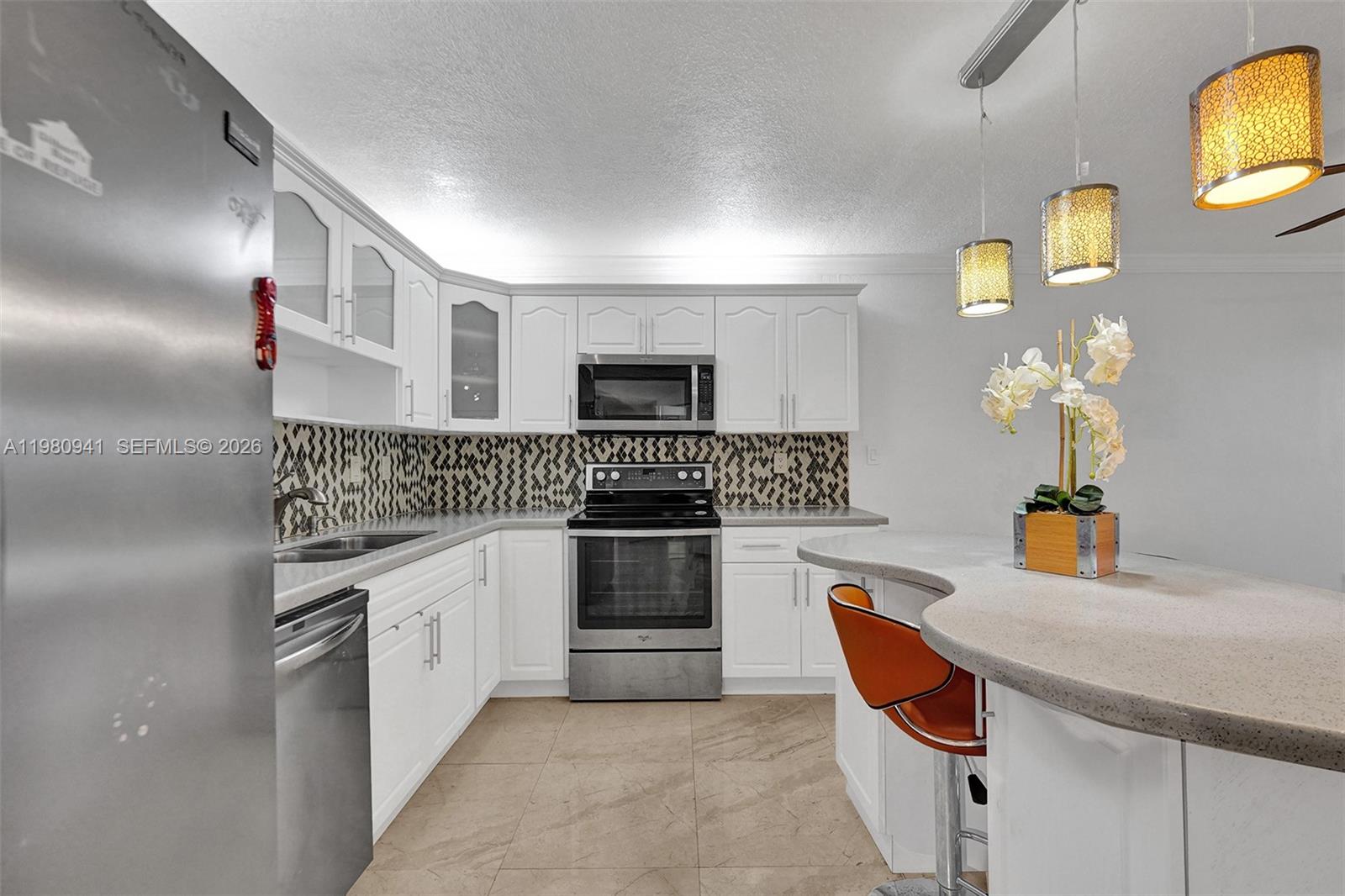 21300 San Simeon Way P6, Miami, FL 33179, Miami