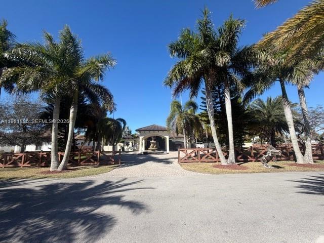 29400 SW 168th Court — photo 2