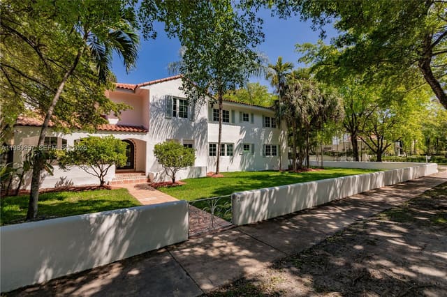 2111 Alhambra Circle, sold in Coral Gables Sec E, Coral Gables, FL