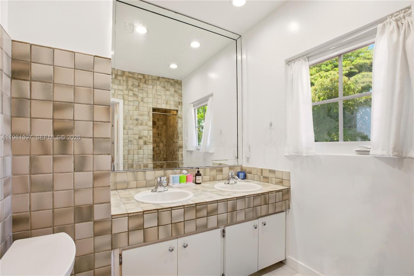 2111 Alhambra Circle, Coral Gables, FL 33134 photo 24