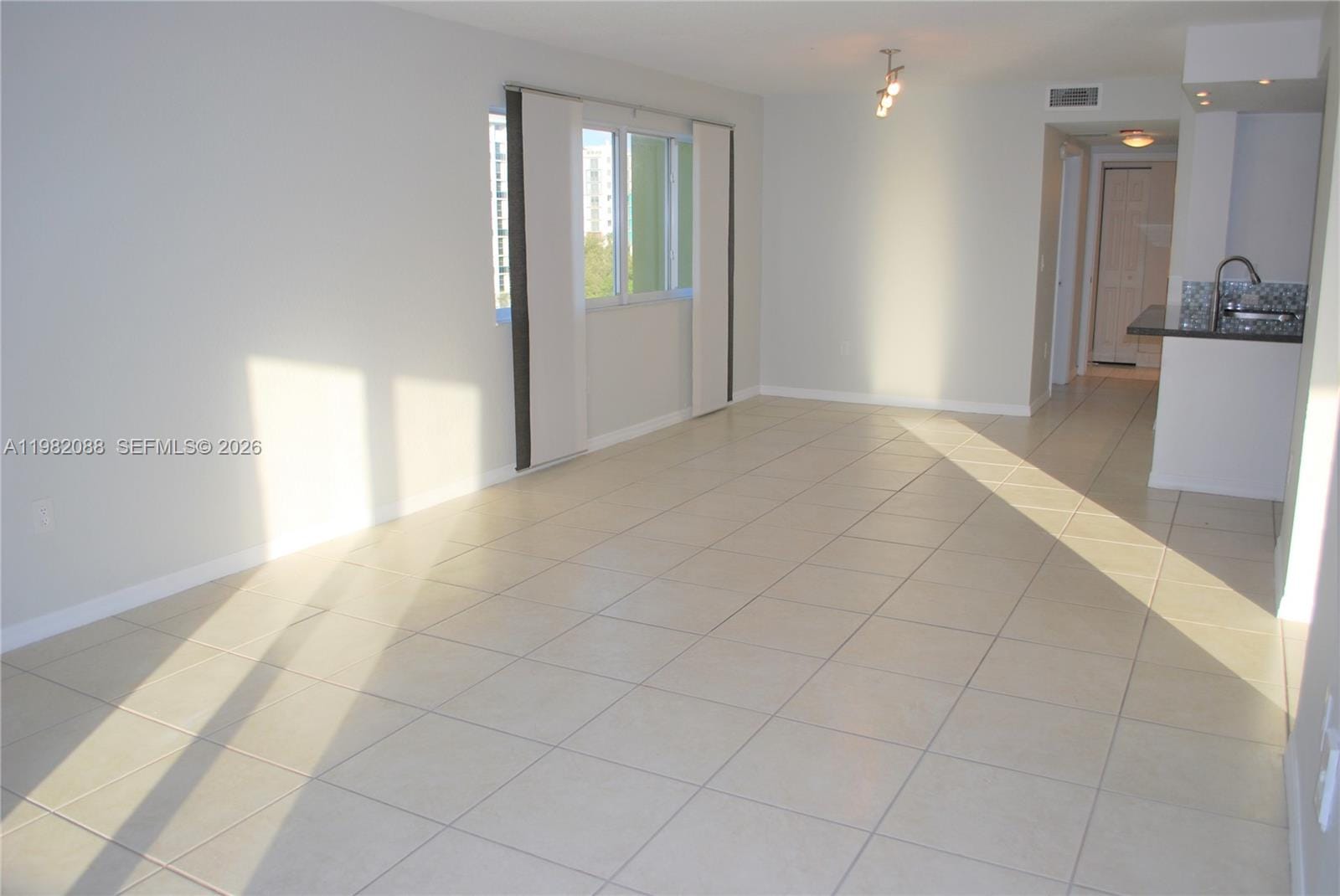 816 NW 11th Street 801, Miami, FL 33136 photo 25