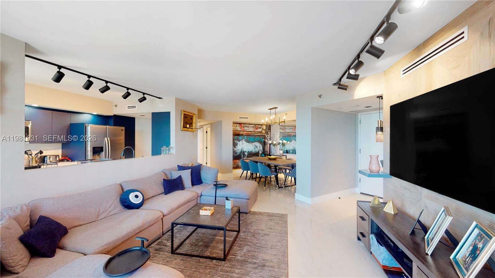 1000 Island Boulevard 2903 — photo 1