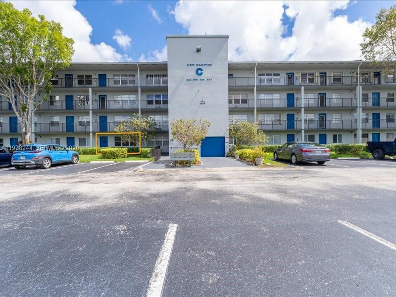 301 SW 135th Avenue 108C, Pembroke Pines, FL 33027, Pembroke Pines