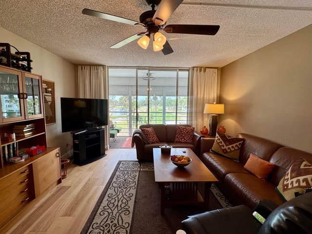 6698 10th Avenue N 401, sold in Hamlet At Poinciana Condo, Lake Worth, FL