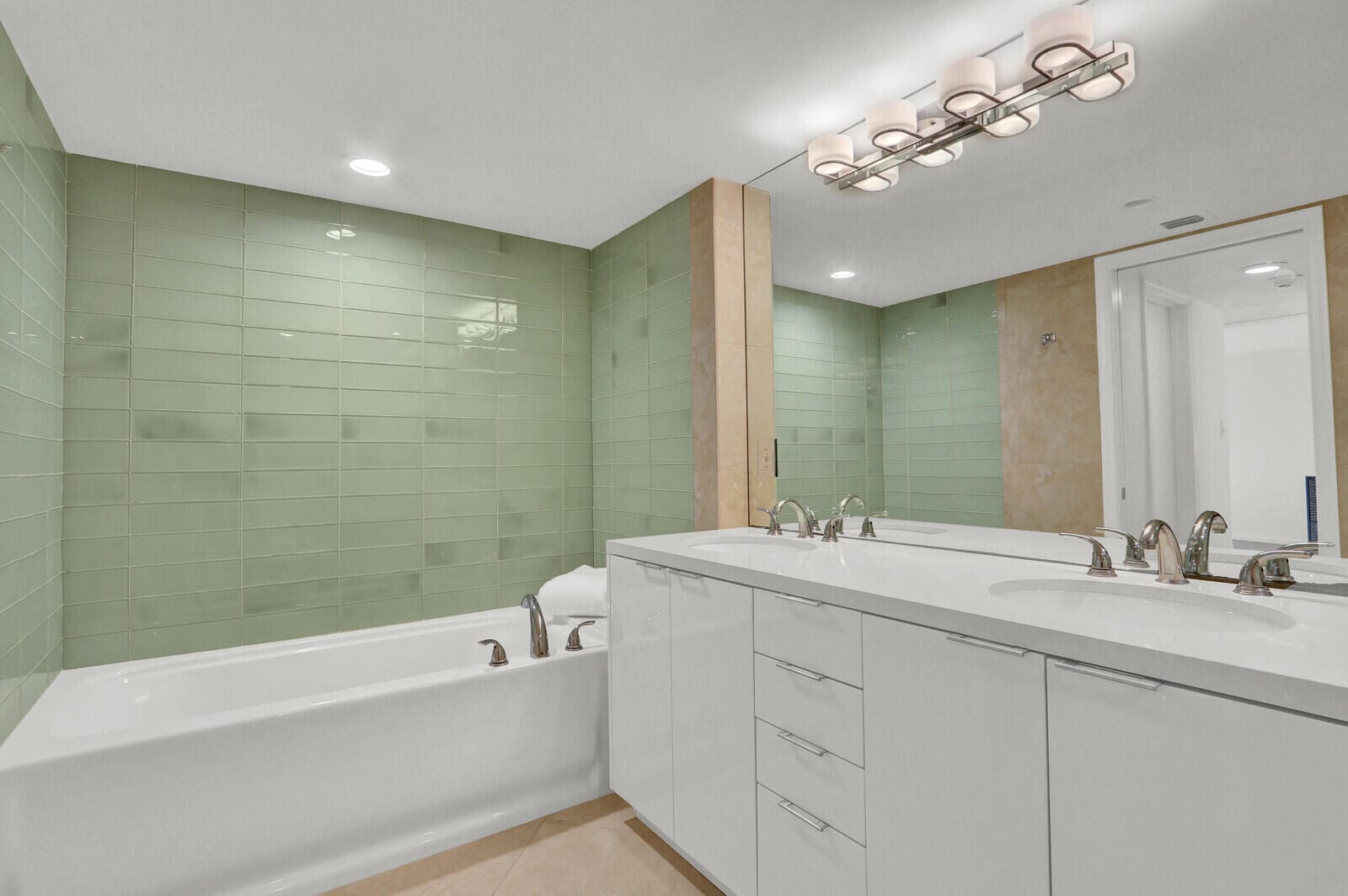5380 N Ocean Drive 18a, Singer Island, FL 33404 photo 25