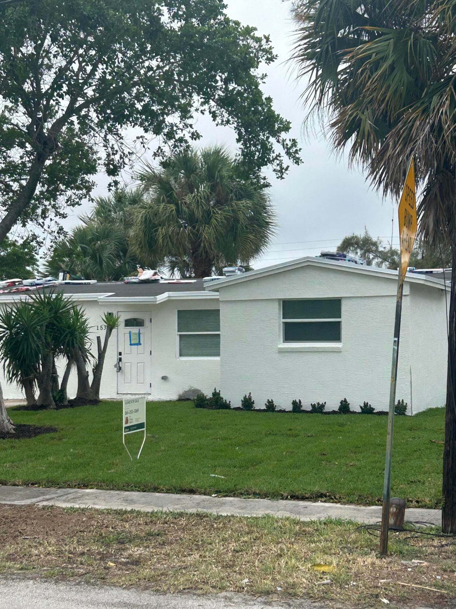 1531 W Avenue H W, Riviera Beach, FL 33404 photo 2
