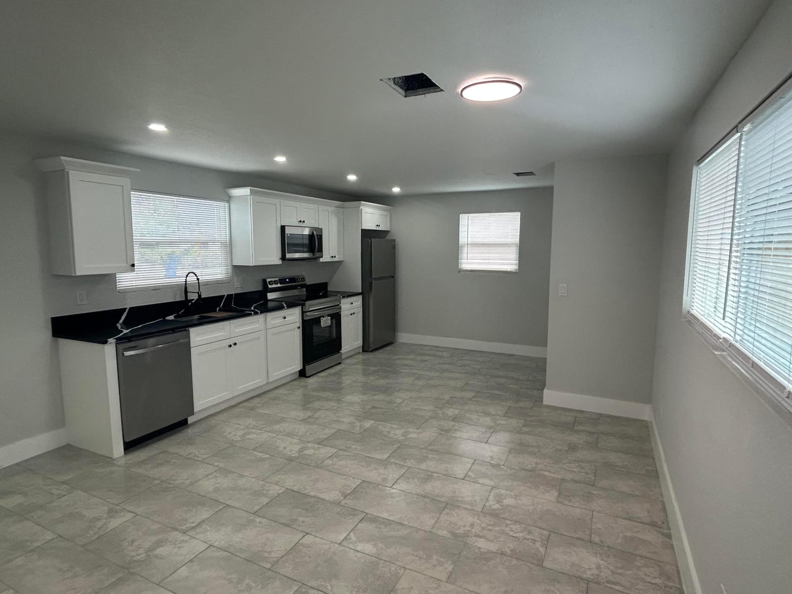 1531 W Avenue H W, Riviera Beach, FL 33404 photo 26