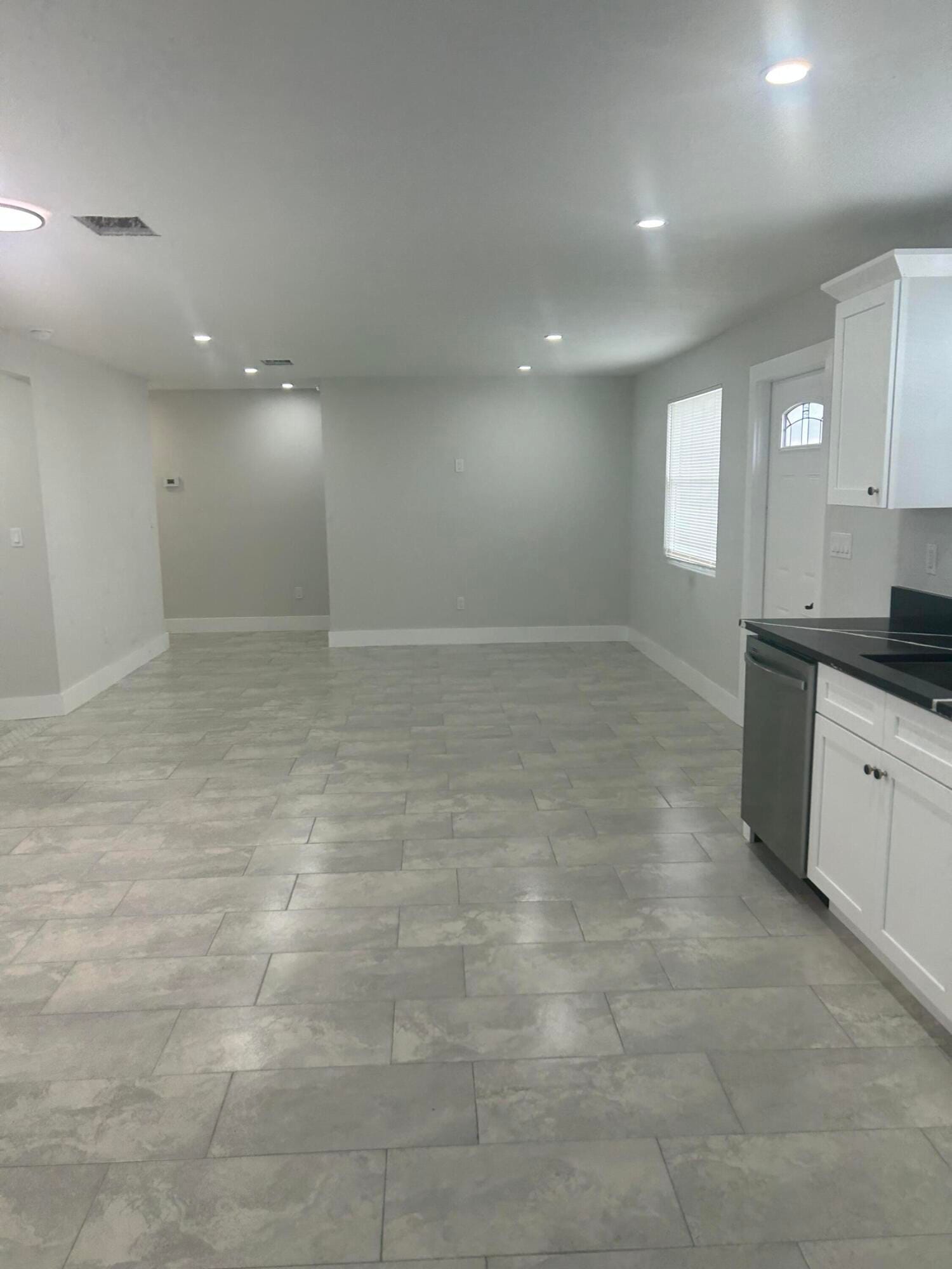 1531 W Avenue H W, Riviera Beach, FL 33404 photo 29