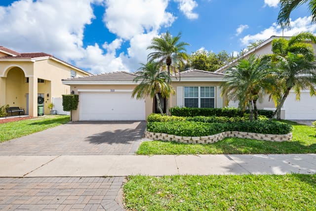 2850 E Sable Circle, sold in Great Horizons Park, Margate, FL