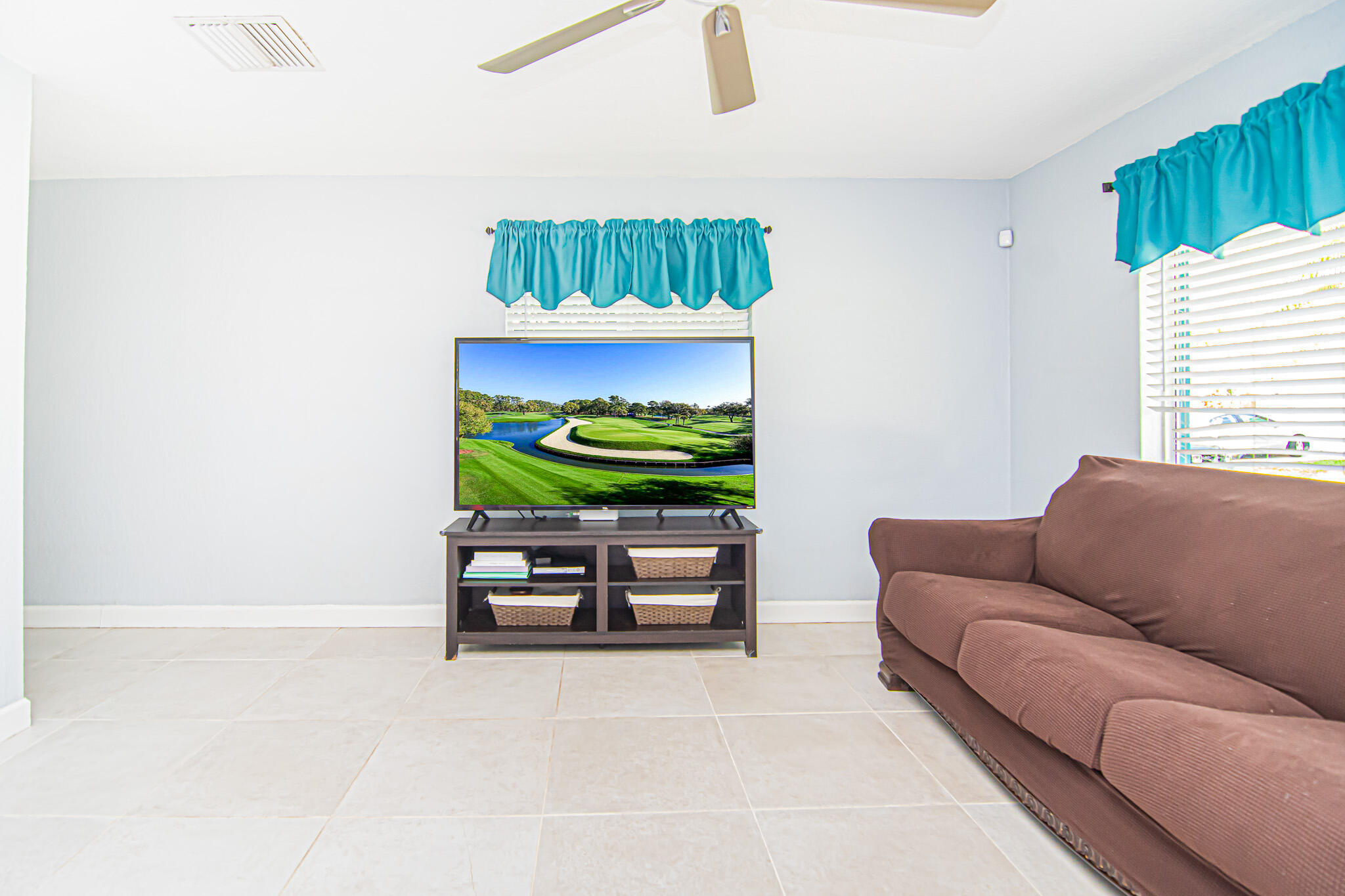 5711 NW 48th Avenue, Tamarac, FL 33319, Tamarac