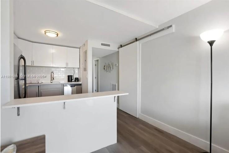 3527 NE 168th Street 409, North Miami Beach, FL 33160