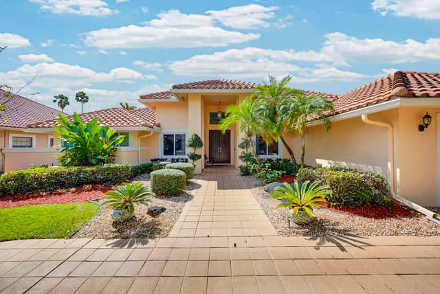 12522 Classic Drive, sold in Eagle Point, Coral Springs, FL