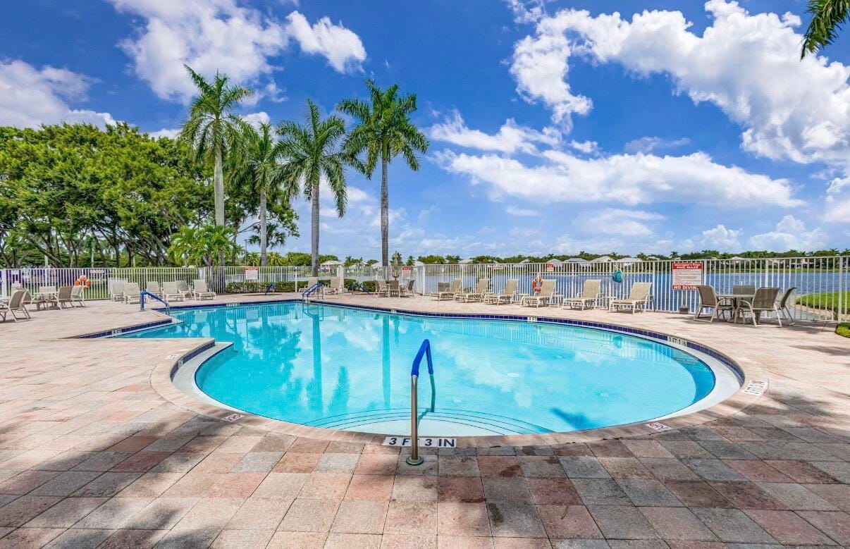 10746 Oak Bend Way, Wellington, FL 33414 photo 30