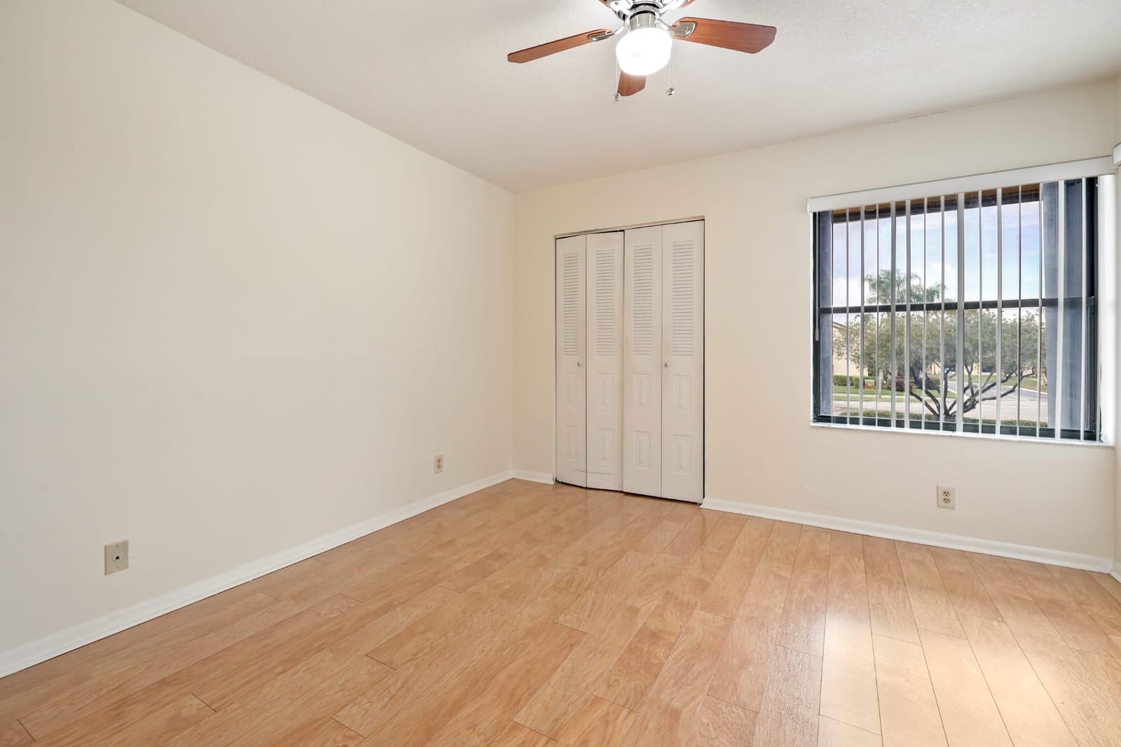 4698 Lucerne Lakes Boulevard E 202 — photo 8